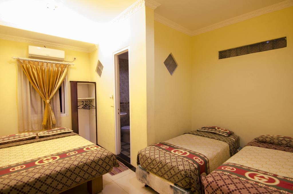 Guest House Salon Fora Gegerkalong Setiabudhi Бандунг Екстериор снимка