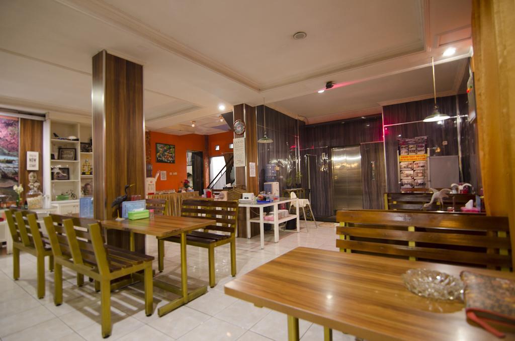 Guest House Salon Fora Gegerkalong Setiabudhi Бандунг Екстериор снимка