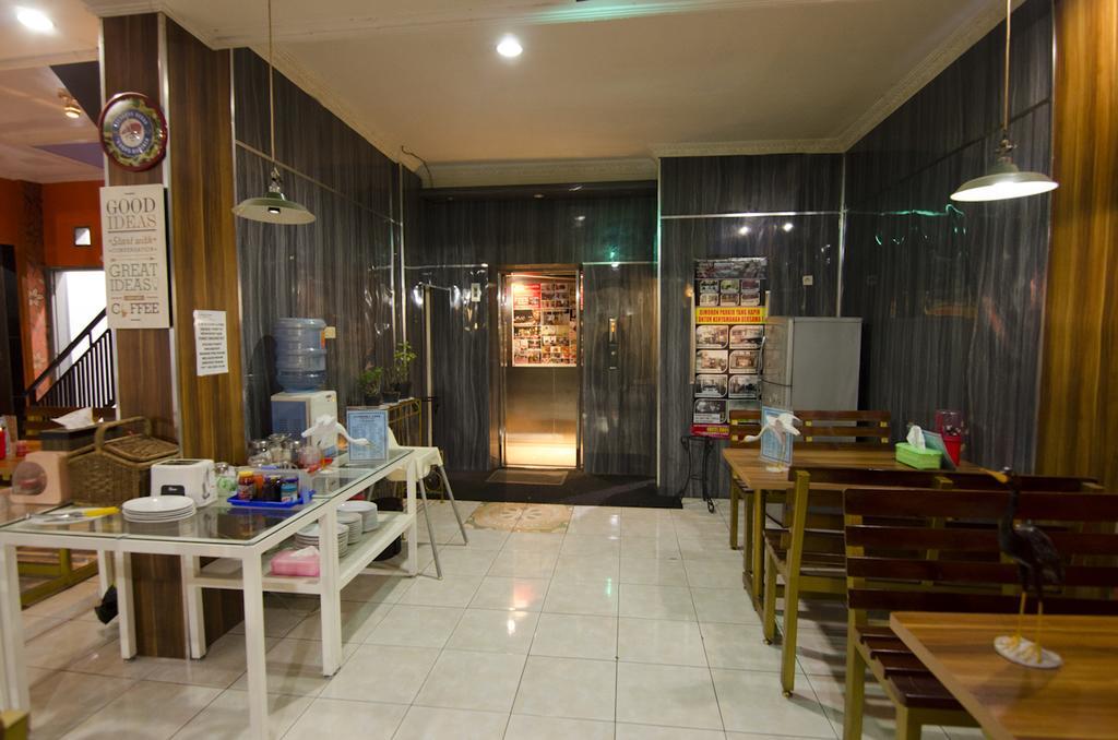 Guest House Salon Fora Gegerkalong Setiabudhi Бандунг Екстериор снимка